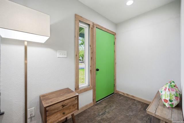 599 E HIGHWAY ST, Fredericksburg, TX 78624