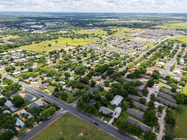 599 E HIGHWAY ST, Fredericksburg, TX 78624