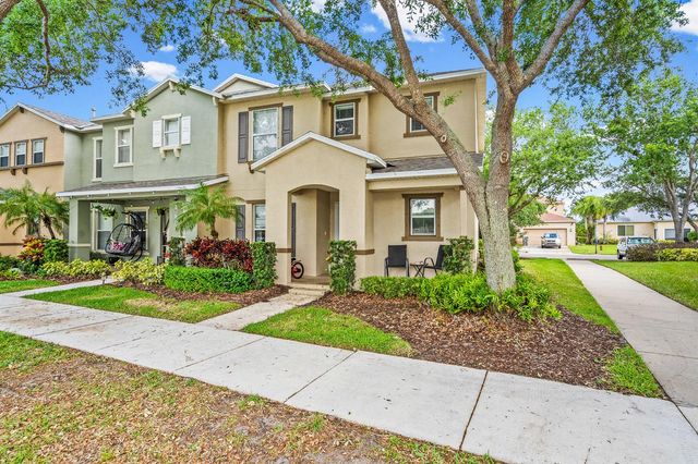 1814 Pointe West Way, Vero Beach, FL 32966