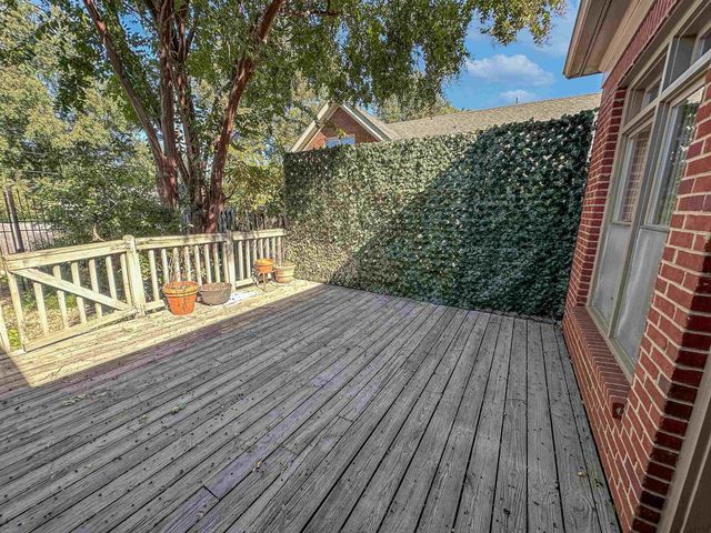 1800 AUTUMN AVE, Memphis, TN 38112