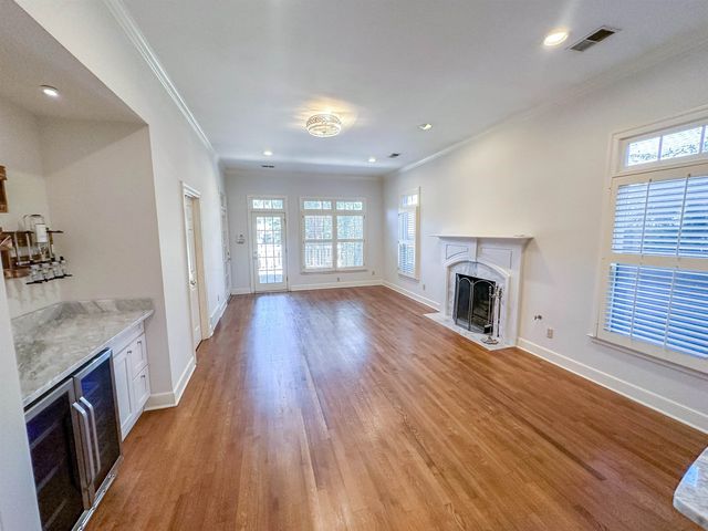 1800 AUTUMN AVE, Memphis, TN 38112