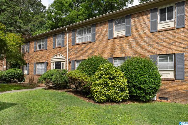 2038 Montreat Cir Apt D, Vestavia Hills, AL 35216