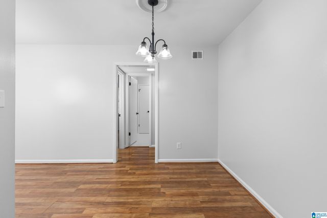2038 Montreat Cir Apt D, Vestavia Hills, AL 35216