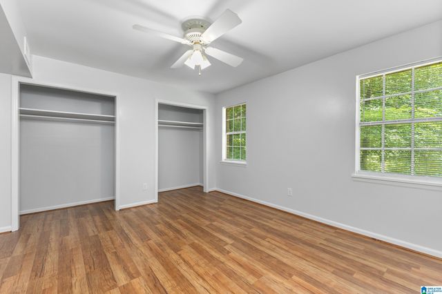 2038 Montreat Cir Apt D, Vestavia Hills, AL 35216