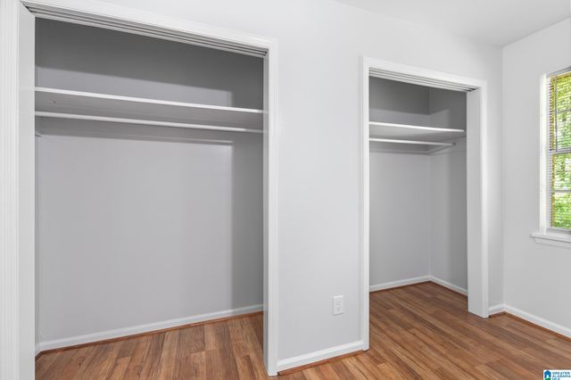 2038 Montreat Cir Apt D, Vestavia Hills, AL 35216