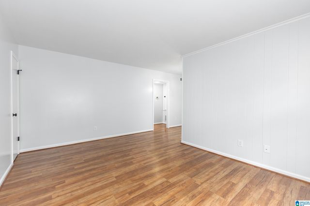 2038 Montreat Cir Apt D, Vestavia Hills, AL 35216