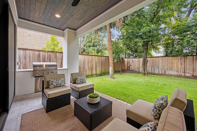 3020 University Boulevard, West University Place, TX 77005