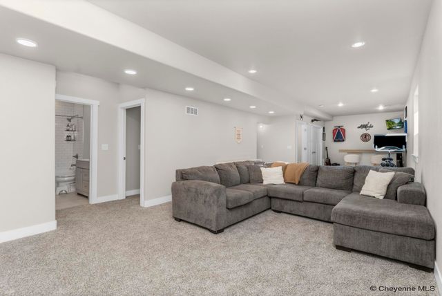 3615 BLUE FEATHER TR, Cheyenne, WY 82001