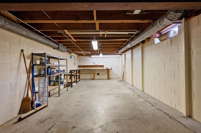 5826 Sugarbush LANE, Greendale, WI 53129