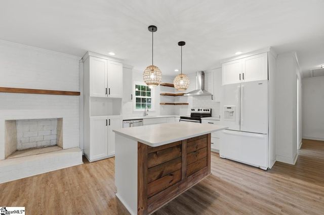 205 Walker Springs Road, Taylors, SC 29687
