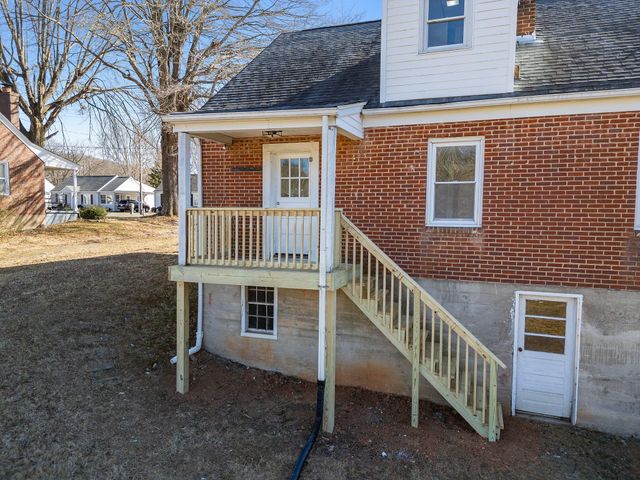 E 218 John Redd BLVD, Collinsville, VA 24078