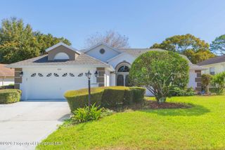 8100 Hidden Hills Drive, Spring Hill, FL 34606