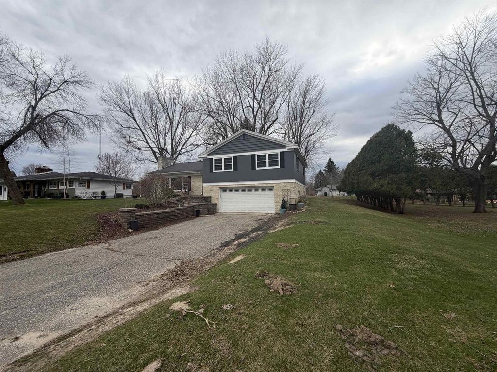 331 Bowman Road, Wisconsin Dells, WI 53965