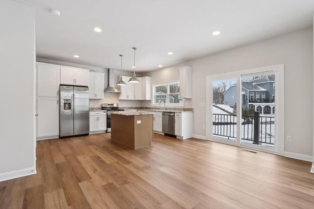 1920 Lasalle STREET, Lake Geneva, WI 53147