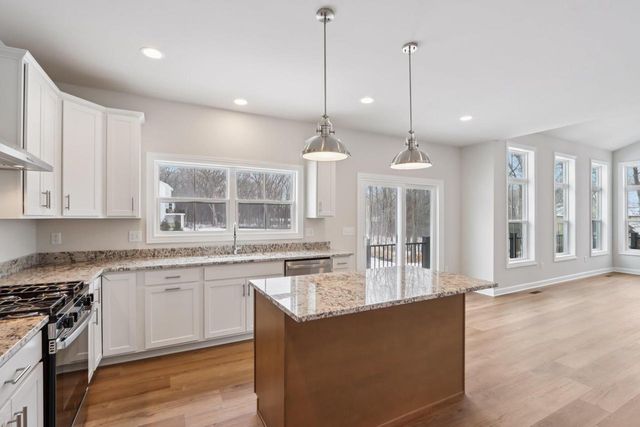 1920 Lasalle STREET, Lake Geneva, WI 53147