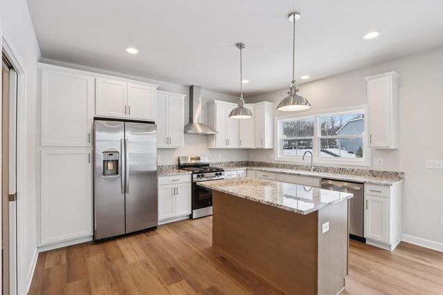 1920 Lasalle STREET, Lake Geneva, WI 53147