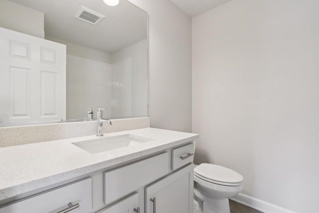 1920 Lasalle STREET, Lake Geneva, WI 53147