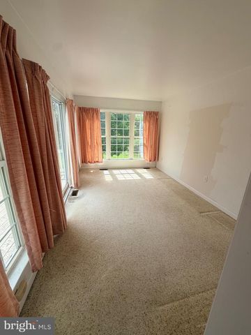 227 PATIO CT, New Bloomfield, PA 17068