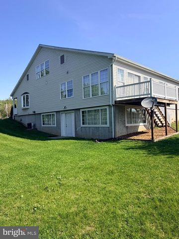 227 PATIO CT, New Bloomfield, PA 17068