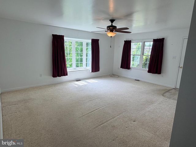 227 PATIO CT, New Bloomfield, PA 17068