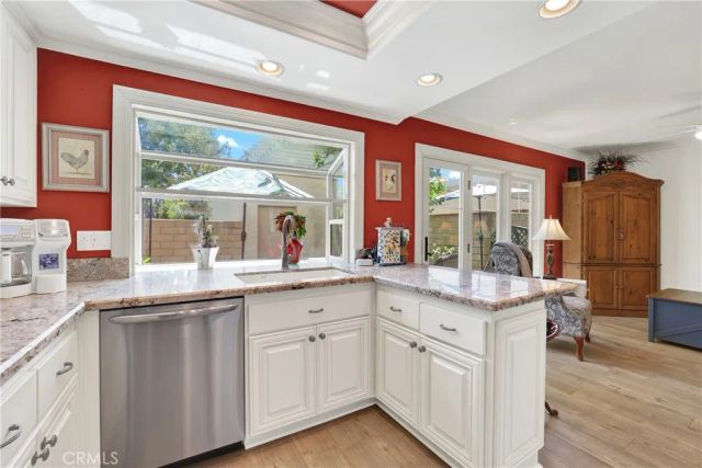 15 Snapdragon 8, Irvine, CA 92604