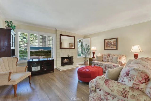 15 Snapdragon 8, Irvine, CA 92604