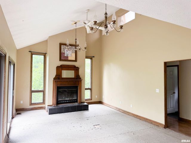 5660 Lingle Creek Road, Jonesboro, IL 62952