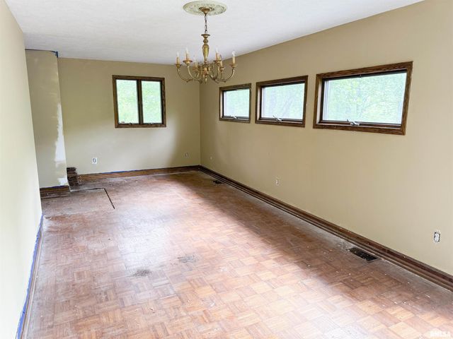 5660 Lingle Creek Road, Jonesboro, IL 62952