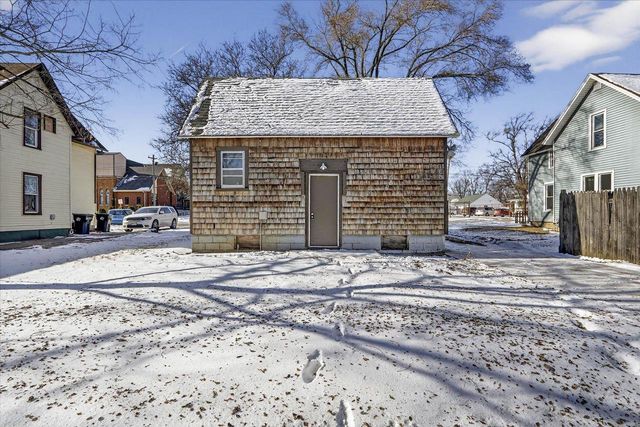 1015 Bluff Street, Beloit, WI 53511