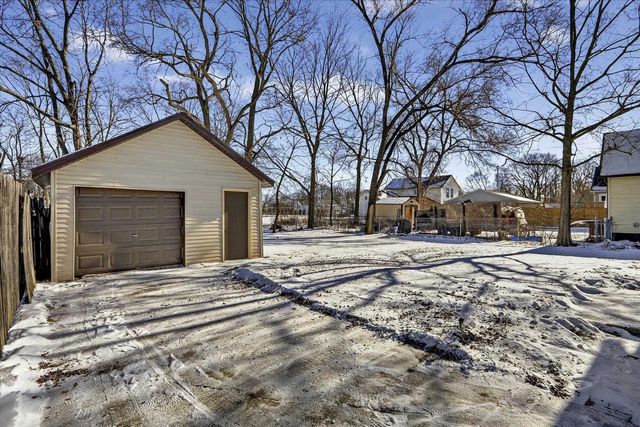 1015 Bluff Street, Beloit, WI 53511
