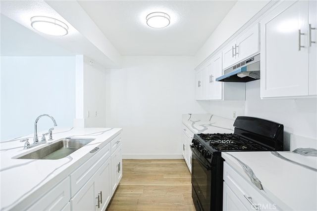 13928 Parkway Drive, Garden Grove, CA 92843