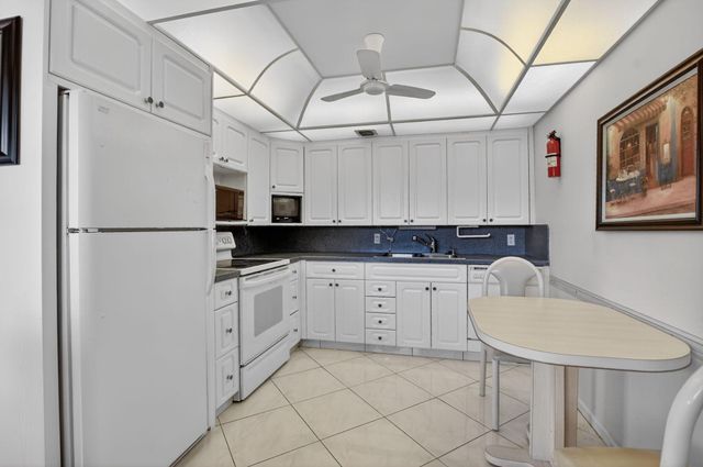 2035 Ainslie C, Boca Raton, FL 33434