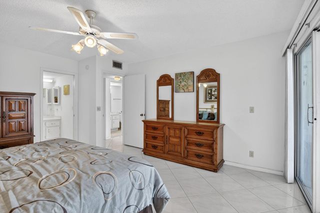 2035 Ainslie C, Boca Raton, FL 33434