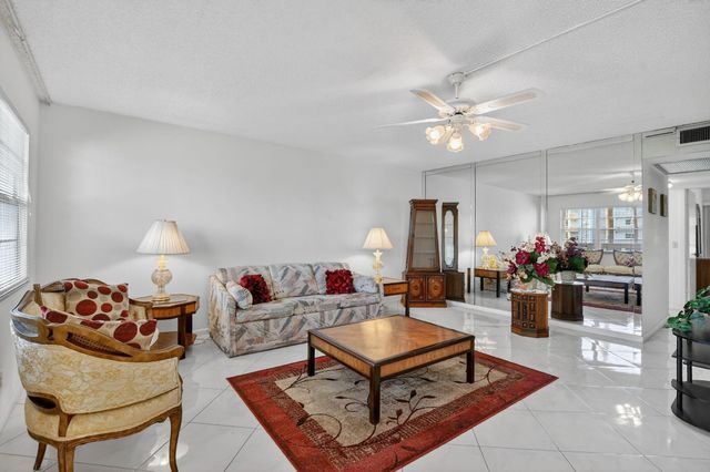 2035 Ainslie C, Boca Raton, FL 33434