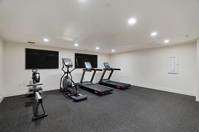 1853 Almaden Road 202, San Jose, CA 95125