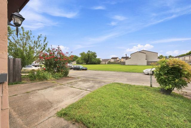 12522 Autumn Leaf Lane, Houston, TX 77072
