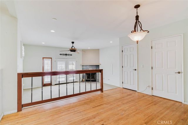 1926 Thoreau Street, Los Angeles, CA 90047