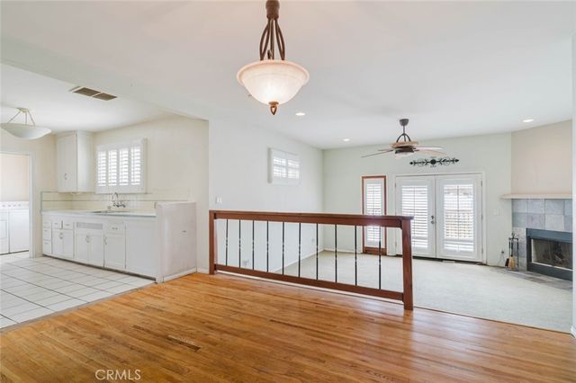 1926 Thoreau Street, Los Angeles, CA 90047