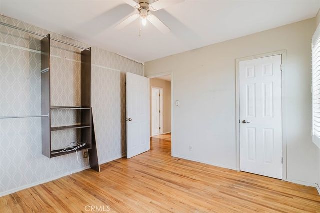 1926 Thoreau Street, Los Angeles, CA 90047