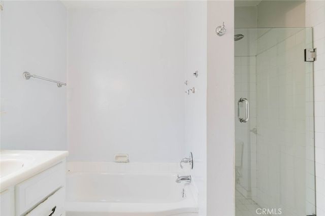 1926 Thoreau Street, Los Angeles, CA 90047