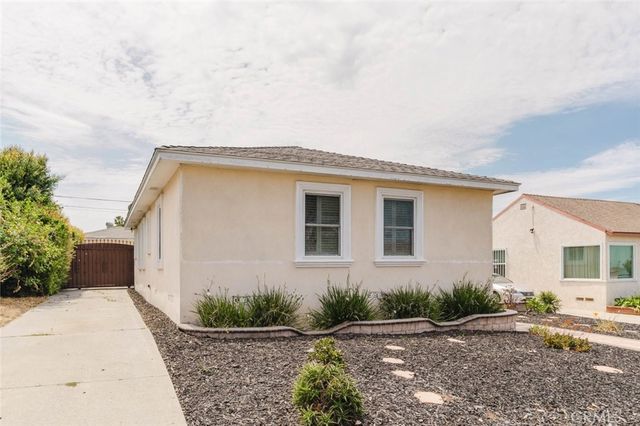 1926 Thoreau Street, Los Angeles, CA 90047