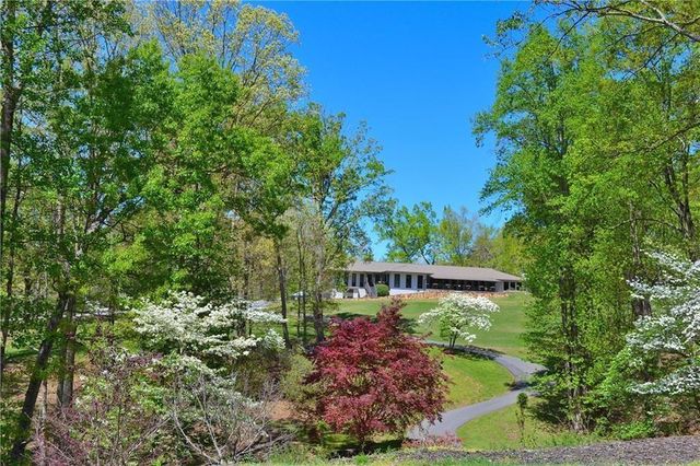 376 Alpine Drive, Jasper, GA 30143