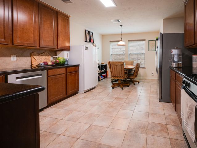 22106 Bridgestone Crossing Drive, Spring, TX 77388