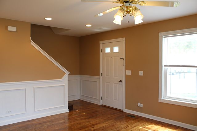 2382 N QUAKER HOLLOW Lane, Round Lake Beach, IL 60073