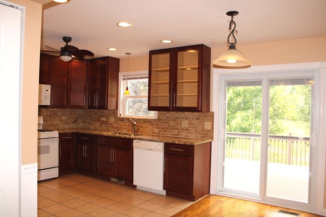 2382 N QUAKER HOLLOW Lane, Round Lake Beach, IL 60073