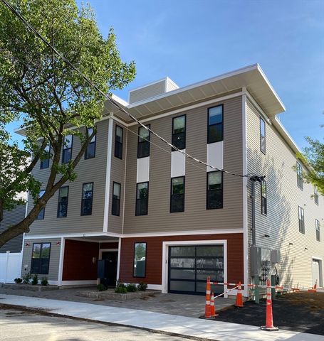 32 Norwood St 5, Boston, MA 02122