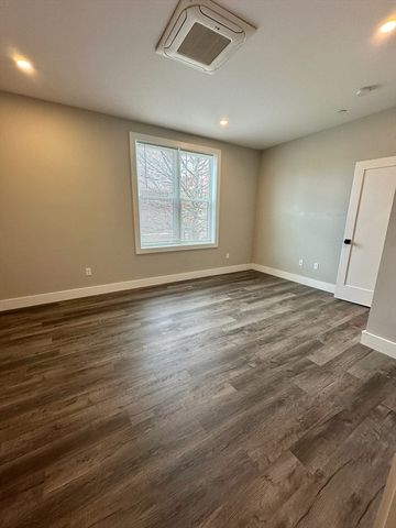 32 Norwood St 5, Boston, MA 02122