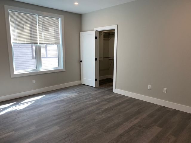 32 Norwood St 5, Boston, MA 02122