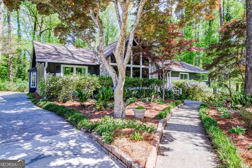 4587 Town Crier Road SW, Lilburn, GA 30047