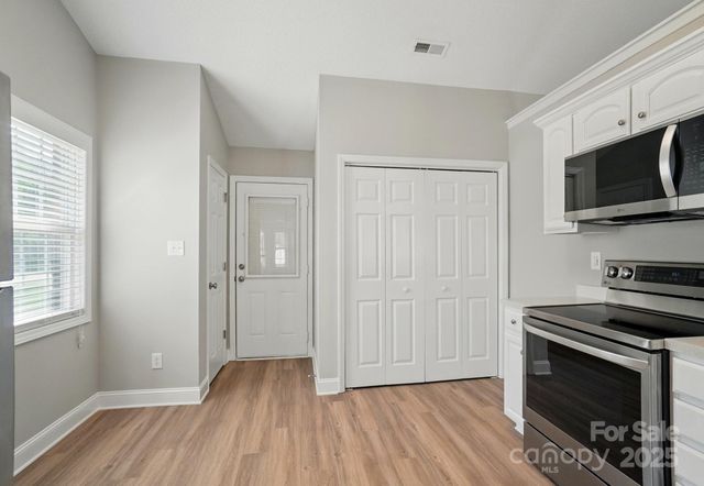 8309 Emily Drive, Harrisburg, NC 28075